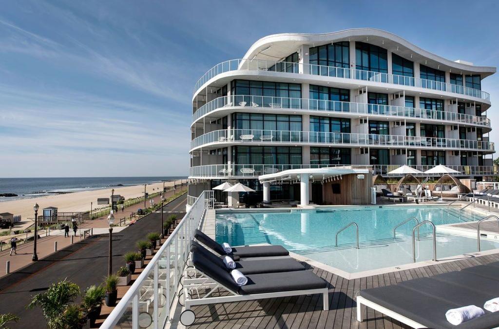 Cute Oceanfront Wedding for Two